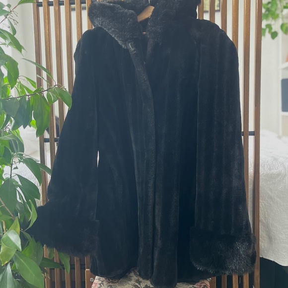 Vintage Black Faux Fur Jacket Large - Picture 2 of 6